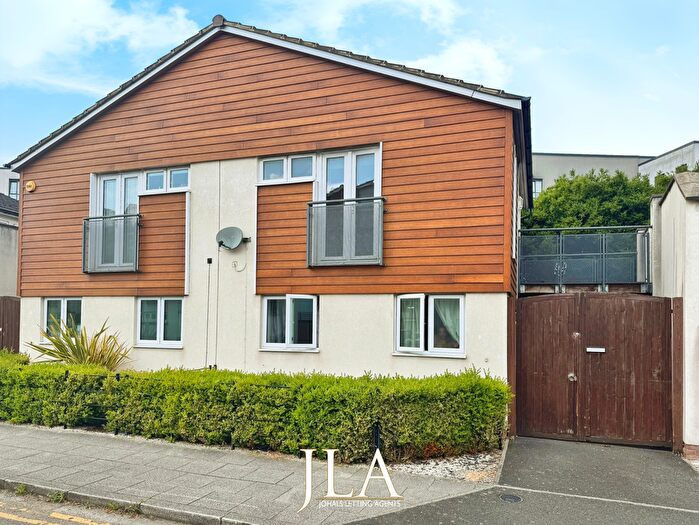 2 Bedroom Semi-Detached House To Rent In Watkin Road, Leicester, LE2