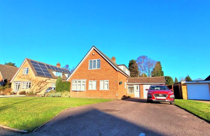 4 Bedroom Bungalow To Rent In Redlands Way, Sutton Coldfield, West Midlands, B74