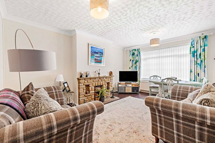 2 Bedroom Flat To Rent In Frant Road, Tunbridge Wells, TN2