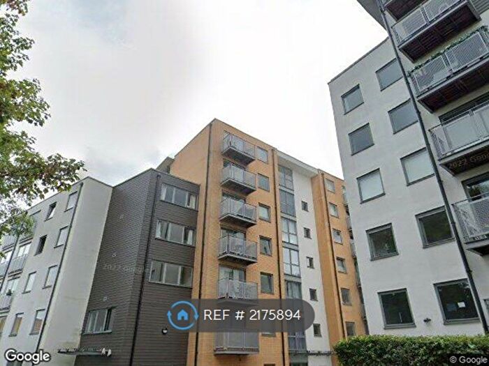 2 Bedroom Flat To Rent In Deals Gateway, London, SE13