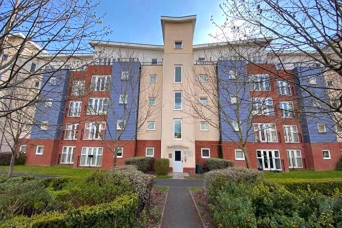 1 Bedroom Flat To Rent In Alexander Square, Eastleigh, SO50