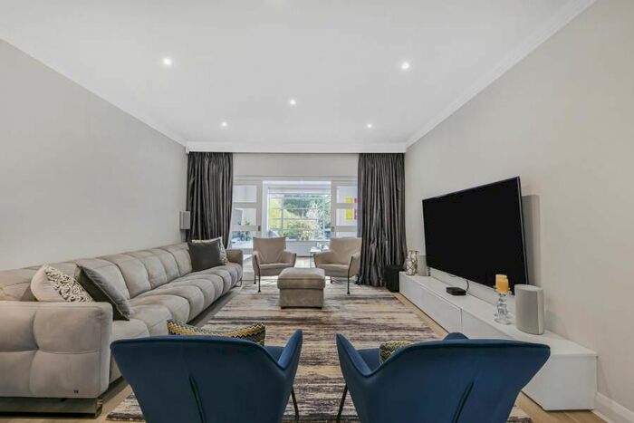 6 Bedroom Property To Rent In Litchfield Way, Hampstead Garden Suburb, London, NW11