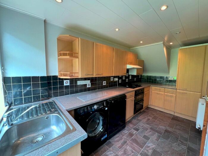 3 Bedroom Semi-Detached House To Rent In Pentland Avenue, West End, Dundee, DD2