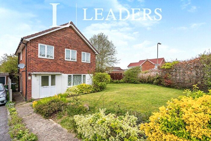 4 Bedroom House To Rent In Arundel Drive, Fareham, PO16