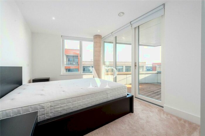 2 Bedroom Apartment To Rent In Jewel House, Sterling Way, London, N7