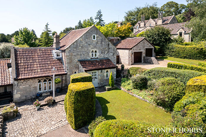 4 Bedroom Link Detached House For Sale In The Dovecote, School Place, Claverton, Bath, Bath And North East Somerset, BA2