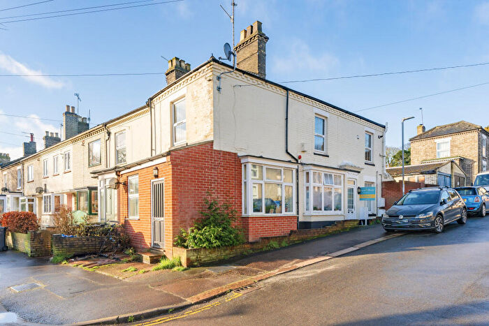 1 Bedroom Flat For Sale In Top And Bottom Flats Of A Winter Road, Norwich, Norfolk, NR2