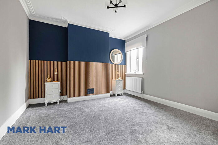 1 Bedroom Flat To Rent In Beauval Road, London, SE22