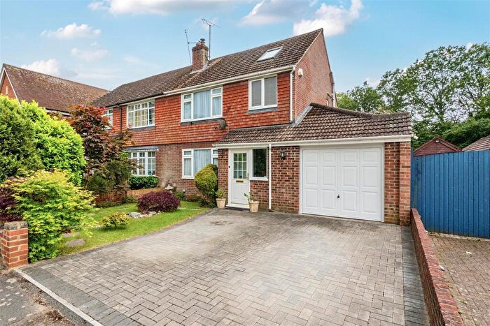 3 Bedroom Semi Detached House For Sale In Hinton Drive Crowthorne, Berkshire, RG45