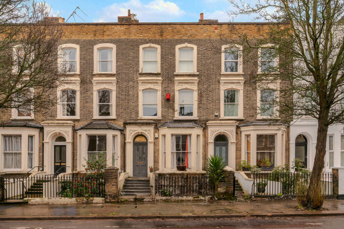 1 Bedroom Flat To Rent In Vicarage Grove, London, SE5