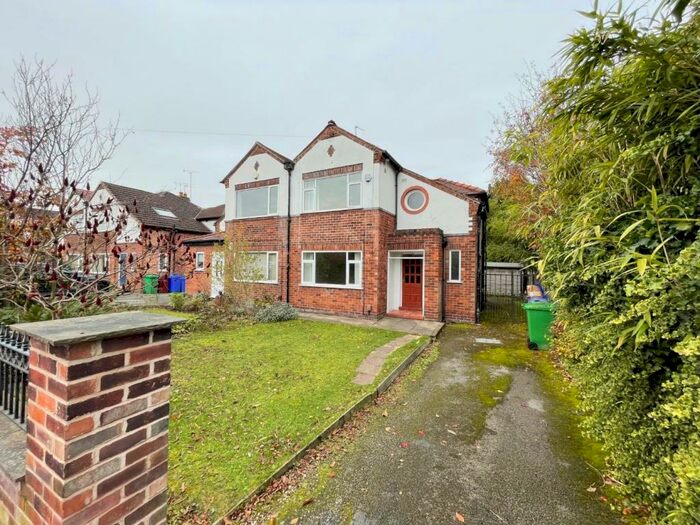 3 Bedroom Semi-Detached House To Rent In Westmorland Road, Didsbury, M20