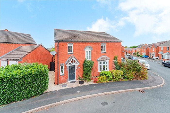3 Bedroom Semi-detached House For Sale In Caldera Road, Hadley, Telford, Shropshire, TF1
