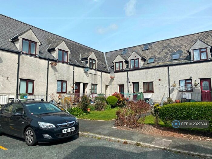 2 Bedroom Terraced House To Rent In Shaftesbury Court, Plymouth, PL4