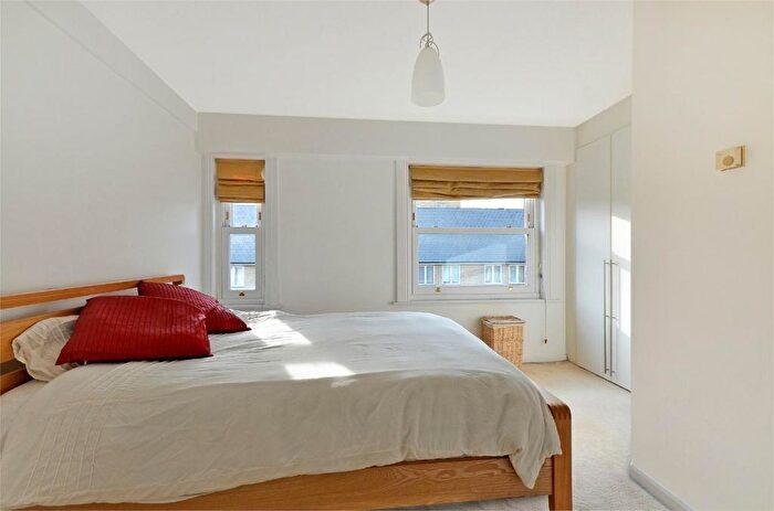 5 Bedroom Terraced House To Rent In Ferry Street, London, E14