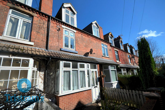 3 Bedroom Terraced House To Rent In Wycliffe Grove, Nottingham, NG3