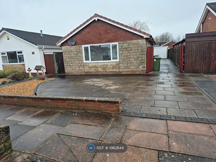 3 Bedroom Bungalow To Rent In Surrey Close, Southport, PR9