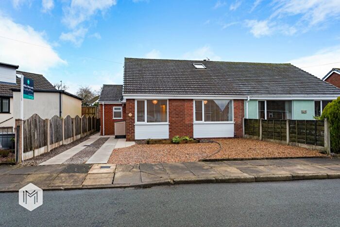 3 Bedroom Bungalow For Sale In Wentworth Close, Radcliffe, Manchester, Greater Manchester, M26