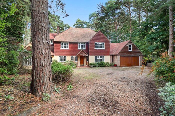 5 Bedroom Detached House For Sale In Dukes Covert, Bagshot, GU19