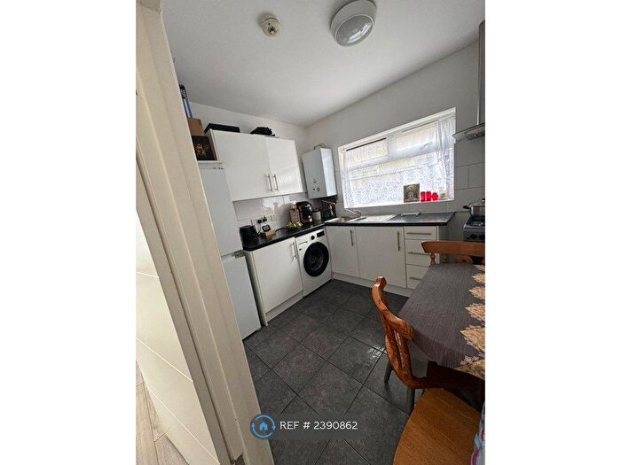 1 Bedroom Flat To Rent In Upperwickam Lane, London, DA16