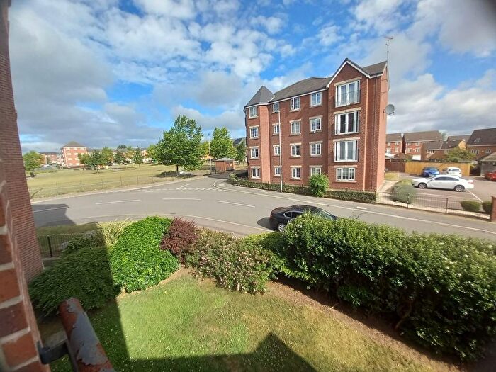 2 Bedroom Flat To Rent In New Forest Way, Leeds, LS10