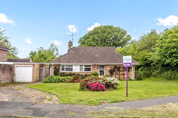 3 Bedroom Detached Bungalow For Sale In Smithbarn, Horsham, RH13