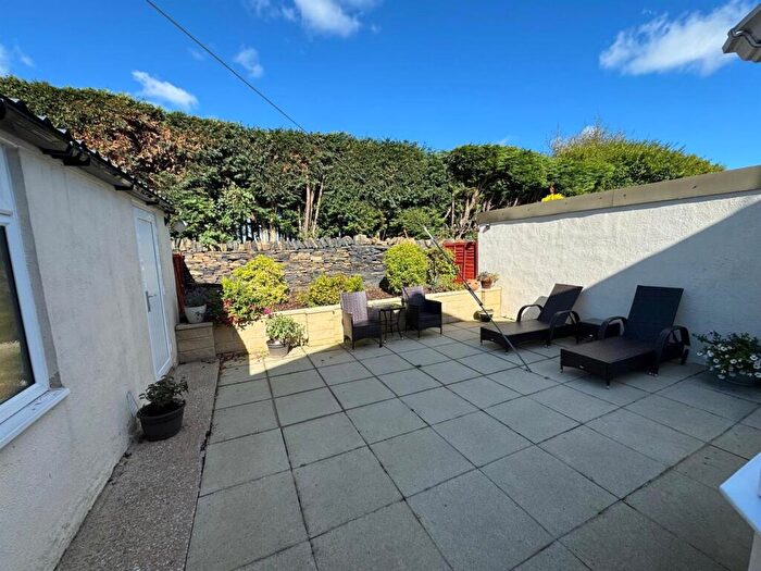 4 Bedroom Detached House For Sale In Hill Croft, Thornton, Bradford, BD13
