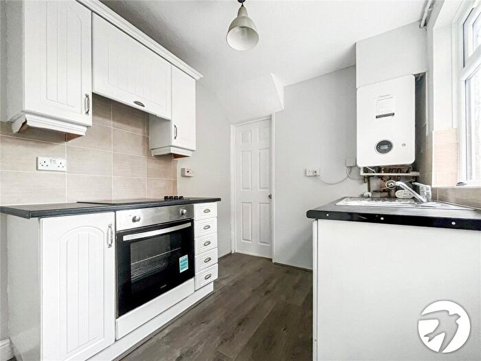 3 Bedroom Terraced House To Rent In Hilda Road, Chatham, Kent, ME4