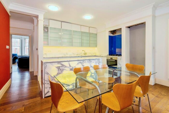 2 Bedroom Flat To Rent In Fieldwway Crescent, N5