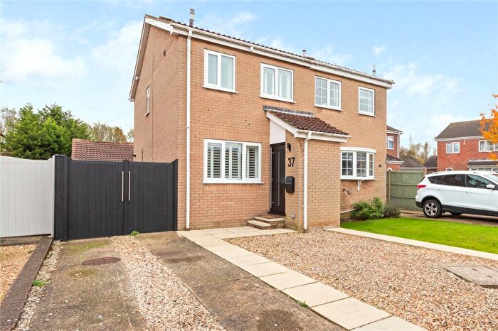 2 Bedroom Semi-Detached House To Rent In Alvingham Avenue, Cleethorpes, North East Lincolnshir, DN35