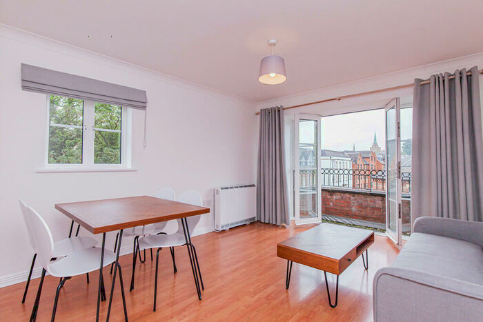 2 Bedroom Apartment To Rent In Osney Lane, Oxford, OX1