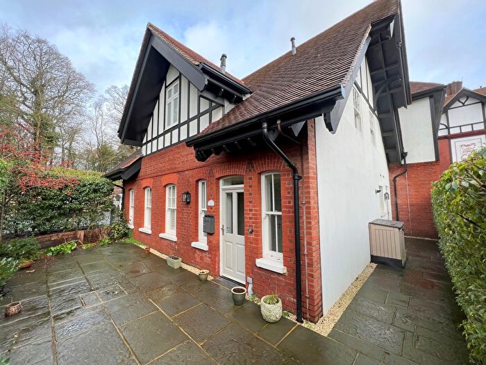 2 Bedroom Semi-Detached House To Rent In Mayfield Lane, Wadhurst, East Sussex, TN5