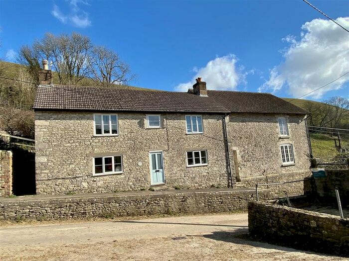 4 Bedroom Detached House To Rent In Bincombe, Weymouth, DT3