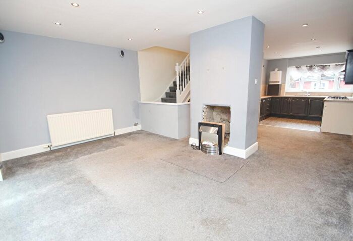 3 Bedroom End Of Terrace House To Rent In Western Drive, Newcastle Upon Tyne, NE4