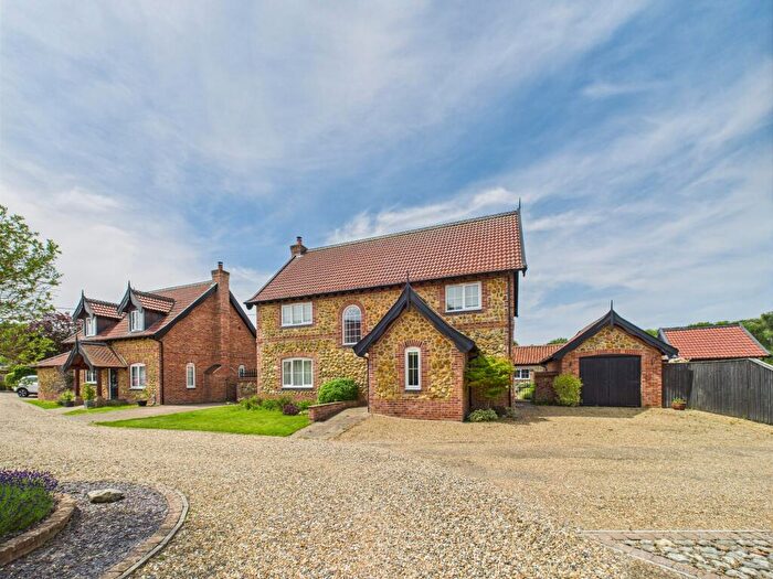 4 Bedroom Detached House For Sale In Southview Close, Watton, IP25