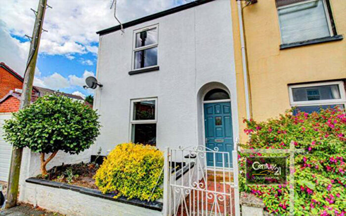 3 Bedroom Terraced House To Rent In |Ref: |, Castle Street, Southampton, SO14
