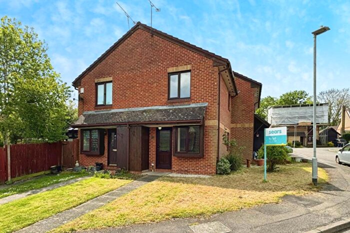 1 Bedroom Cluster House To Rent In Harrison Close, Twyford, RG10