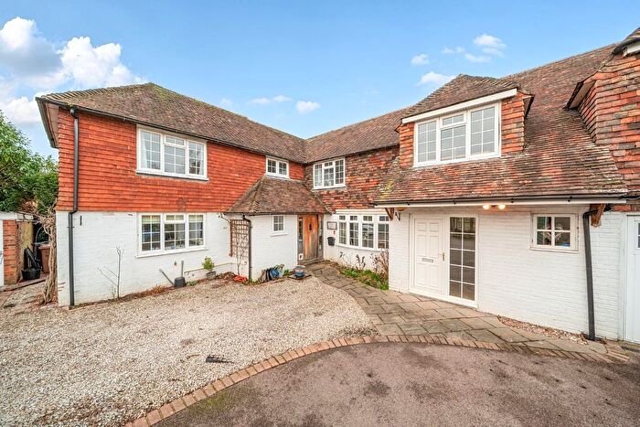 5 Bedroom Detached House For Sale In Upper Vicarage Road, Kennington, TN24