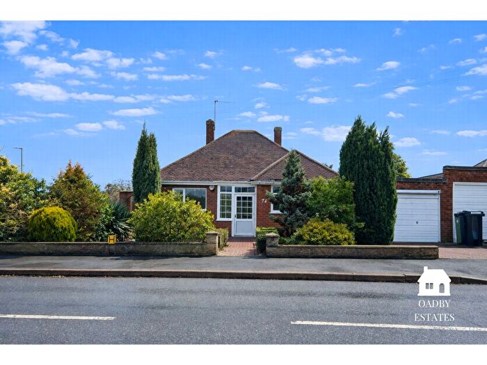 3 Bedroom Bungalow For Sale In Uplands Road, Oadby, LE2