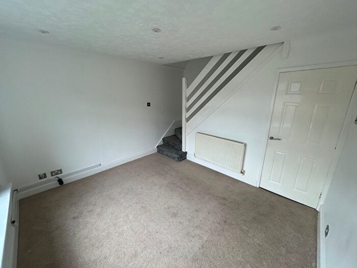 2 Bedroom End Of Terrace House To Rent In Stanbury Road, Hull, East Riding Of Yorkshire, HU6