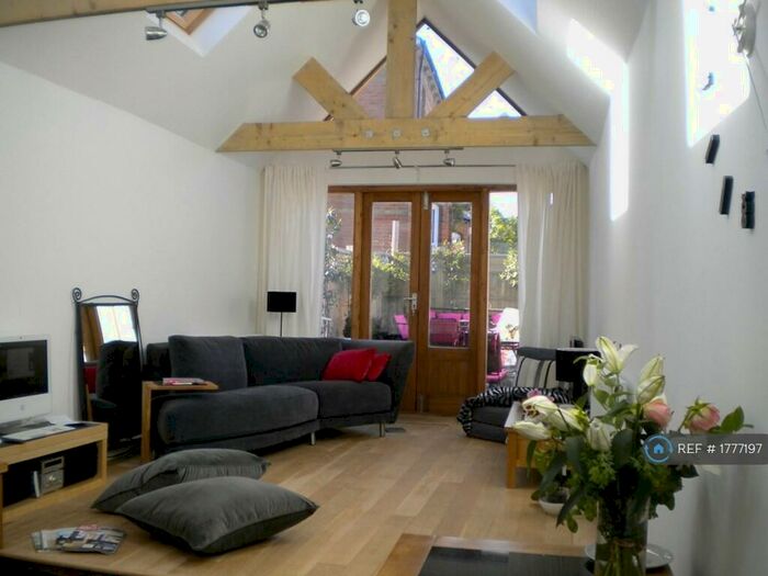 1 Bedroom Flat To Rent In Rayleigh Road, Basingstoke, RG21