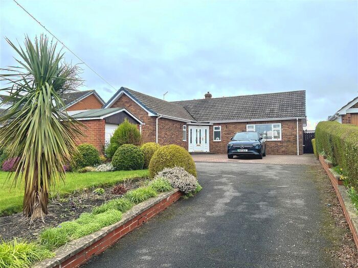 3 Bedroom Detached Bungalow To Rent In Saville Road, Dodworth, Barnsley, S75