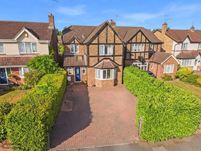3 Bedroom Detached House To Rent In Swan Mead, Hemel Hempstead, Hertfordshire, HP3