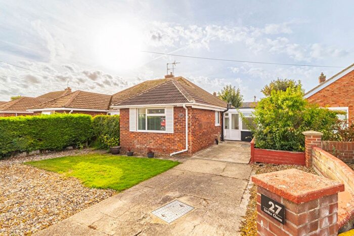 3 Bedroom Semi-Detached Bungalow For Sale In Links Close, Caister-On-Sea, NR30