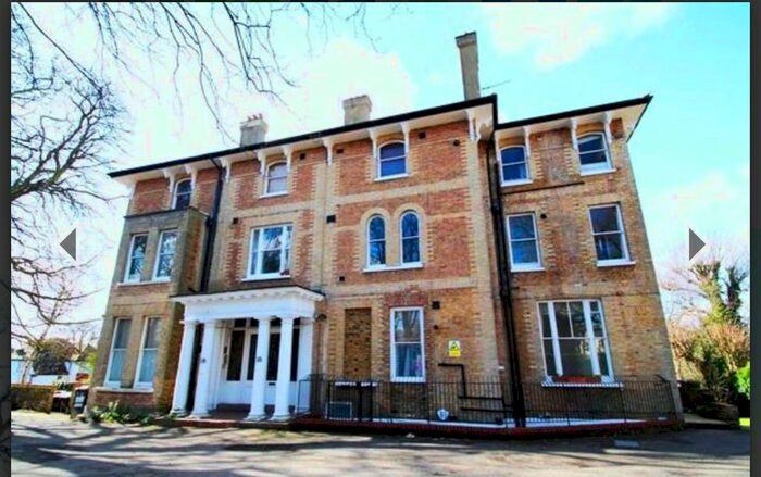 1 Bedroom Flat To Rent In Bramley Hill, South Croydon, CR2