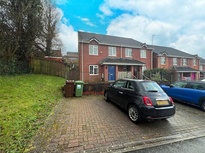 3 Bedroom Semi-detached House For Sale In Plympton, Plymouth, PL7