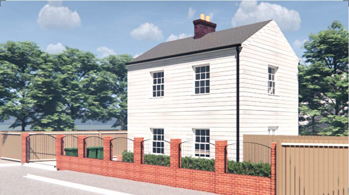 2 Bedroom Detached House For Sale In Woolwich Road, Bexleyheath, Kent, DA7
