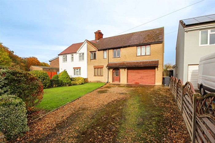 4 Bedroom Semi-Detached House For Sale In Moss Lane, Elstow, Bedford, Bedfordshire, MK42
