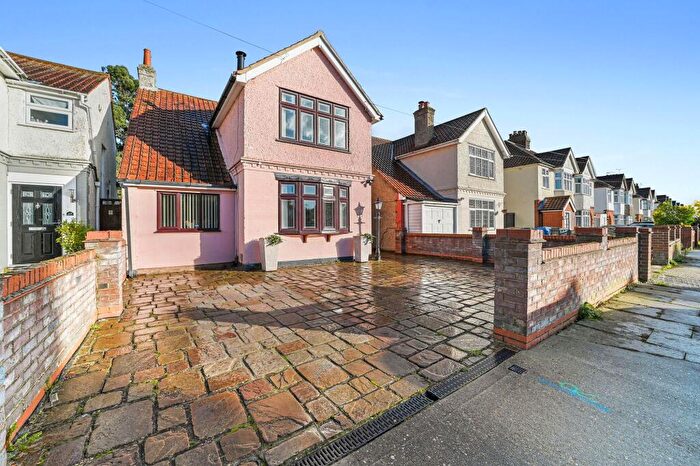 3 Bedroom Detached House For Sale In Goring Road, Ipswich, IP4