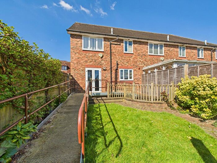 3 Bedroom Semi-Detached House For Sale In Bakers Close, Southwater, RH13