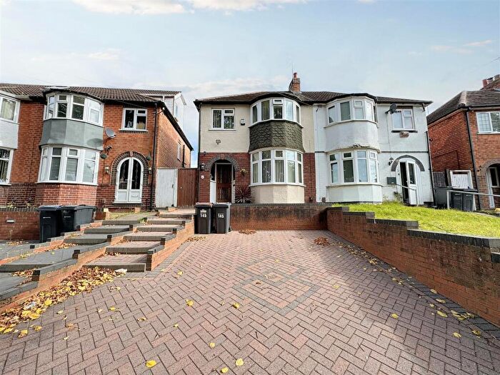 3 Bedroom Semi-Detached House For Sale In Warren Hill Road, Great Barr, Birmingham, B44